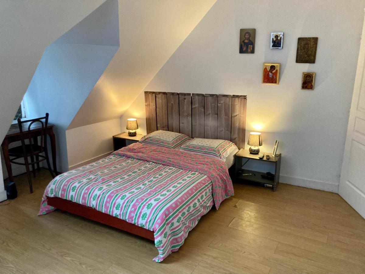 L Annonce N Est Pas D Actualite Ne Pas Prendre De Reservation Villa Saint-Fargeau  Kültér fotó